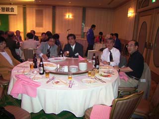 懇親会