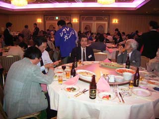 懇親会