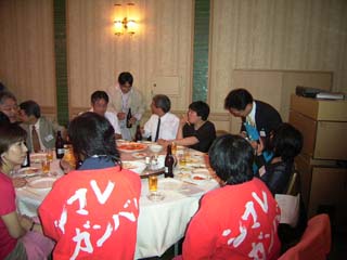懇親会