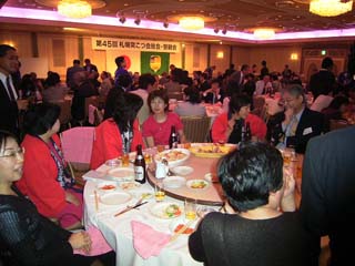 懇親会