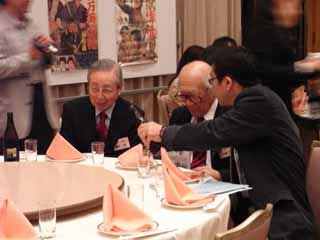 懇親会