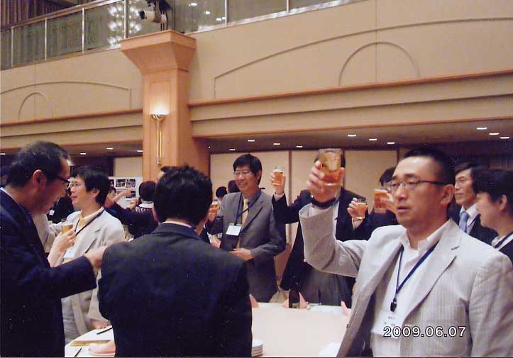 懇親会