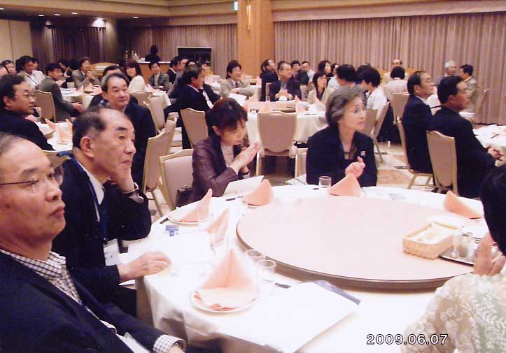 懇親会