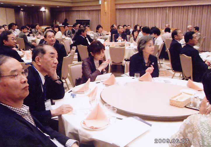 懇親会