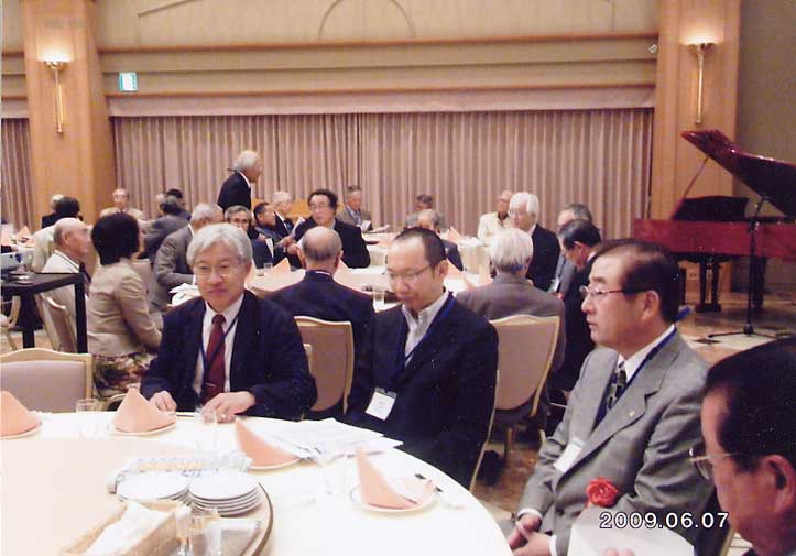 懇親会
