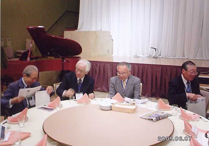 懇親会