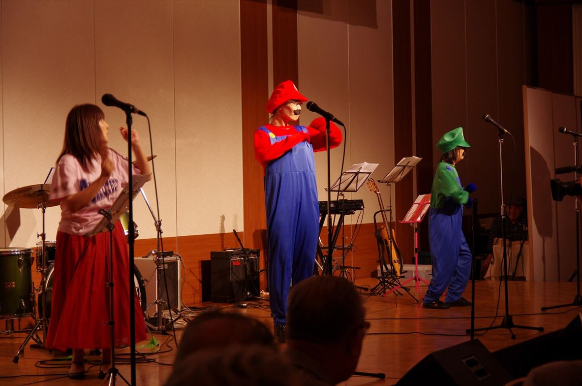 懇親会　余興２